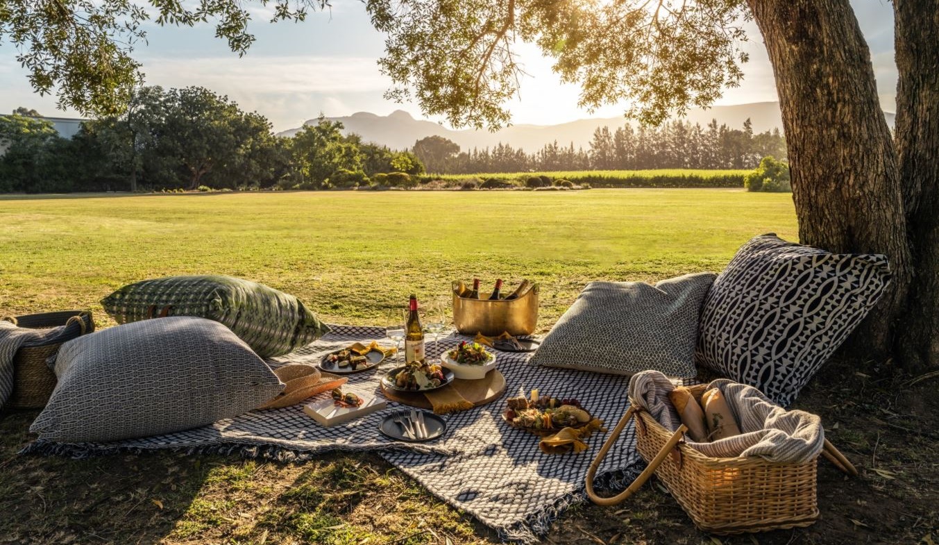 Celebrate the arrival of spring with these 12 picturesque picnics