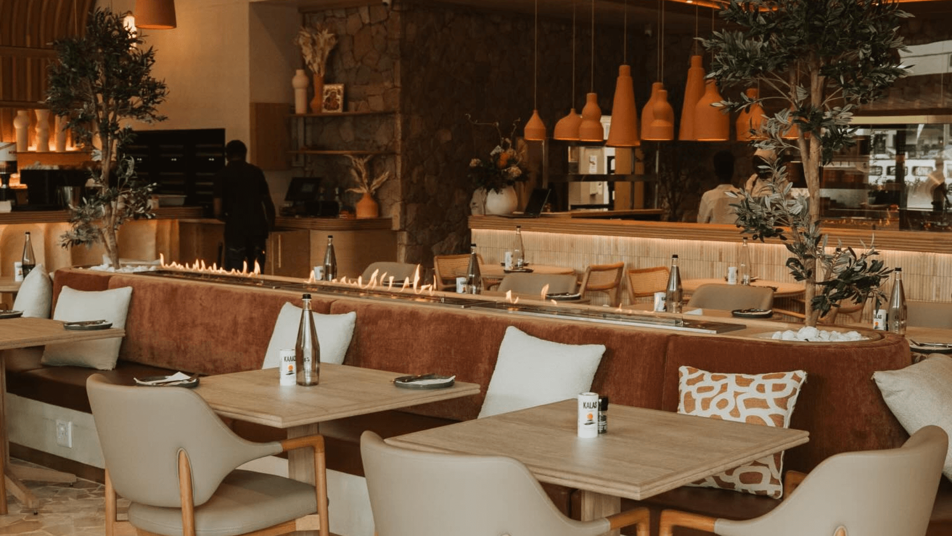 Must-have reservations March Must-have reservations March